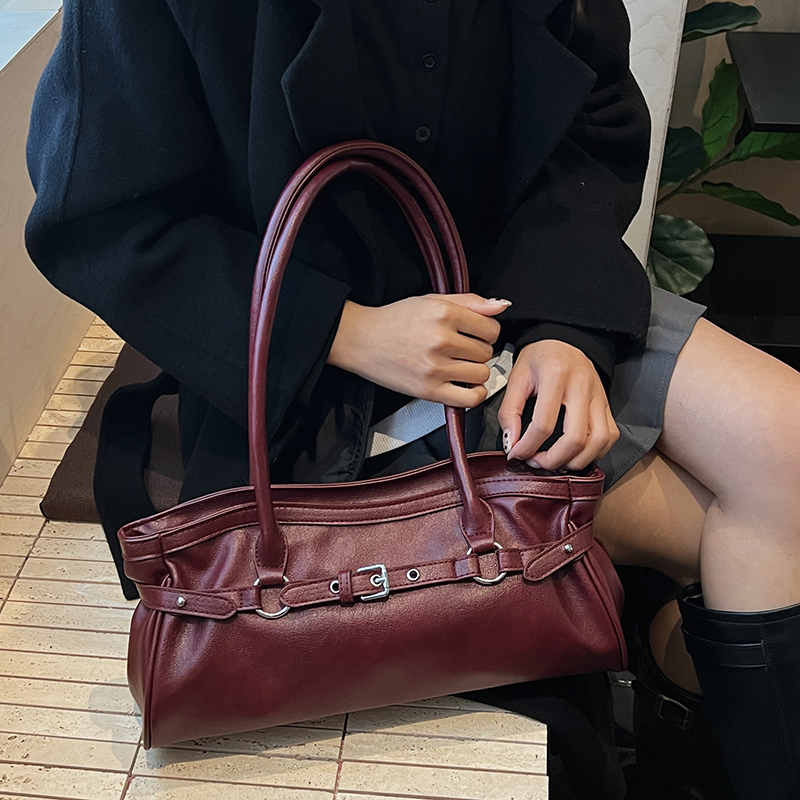 Leatherwork Ideas - Tas Tangan Kulit Merah Wanita LEFTSIDE